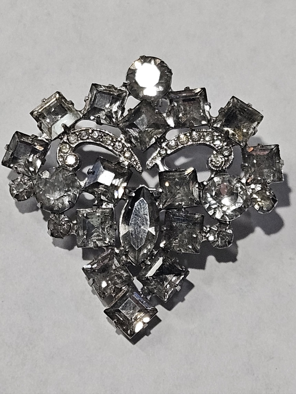 VTG Weissco NY Crystal Rhinstone Pin Silver Tone Antique Weiss Brooch Jewelery